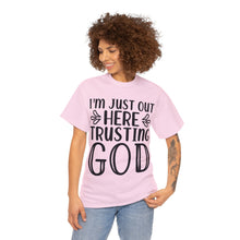 Trusting god Unisex Heavy Cotton Tee
