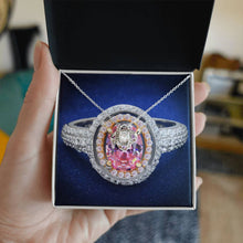 necklace greg