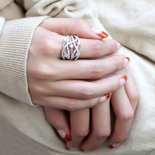3W1463 - Brass Ring Rhodium Women AAA Grade CZ Clear