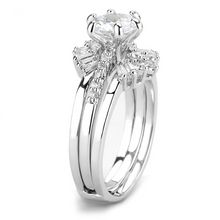 3W1558 - Brass Ring Rhodium Women AAA Grade CZ Clear