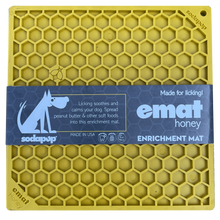 NEW! Honeycomb Design Emat Enrichment Lick Mat